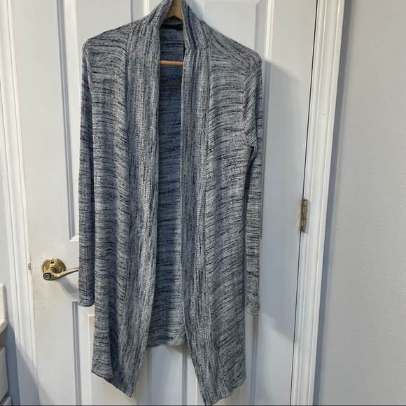 Laila Jayde Duster Cardigan - Picture 2 of 5